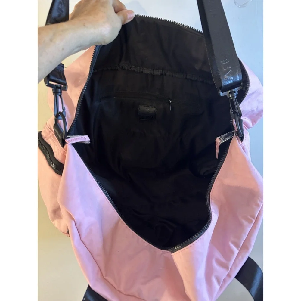 NEW PAJAR Pink Medium Duffle Bag Gym Travel Canada‎ 20x11